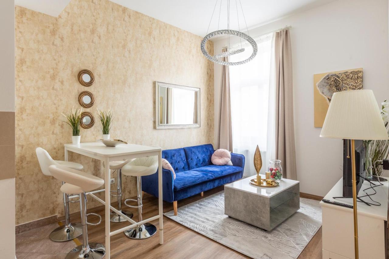 Explore Budapest From A Luxurious Cozy Apartment Exteriör bild