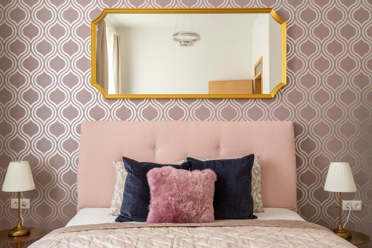 Explore Budapest From A Luxurious Cozy Apartment Exteriör bild