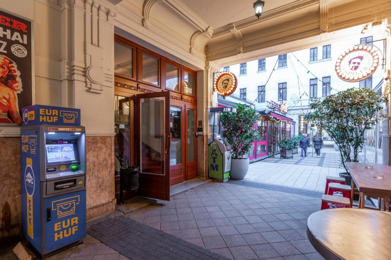 Explore Budapest From A Luxurious Cozy Apartment Exteriör bild